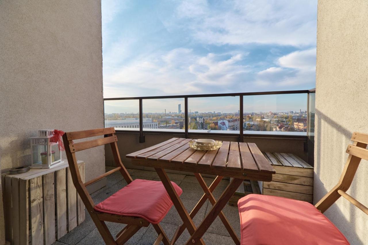 Apartment Wroclaw Krakowska With Balcony And Free Garage By Noclegi Renters Buitenkant foto